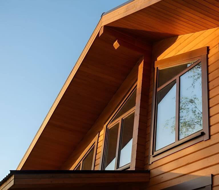 Скидка на&nbsp;деревянные окна и&nbsp;двери при&nbsp;строительстве дома под&nbsp;ключ у&nbsp;нас!